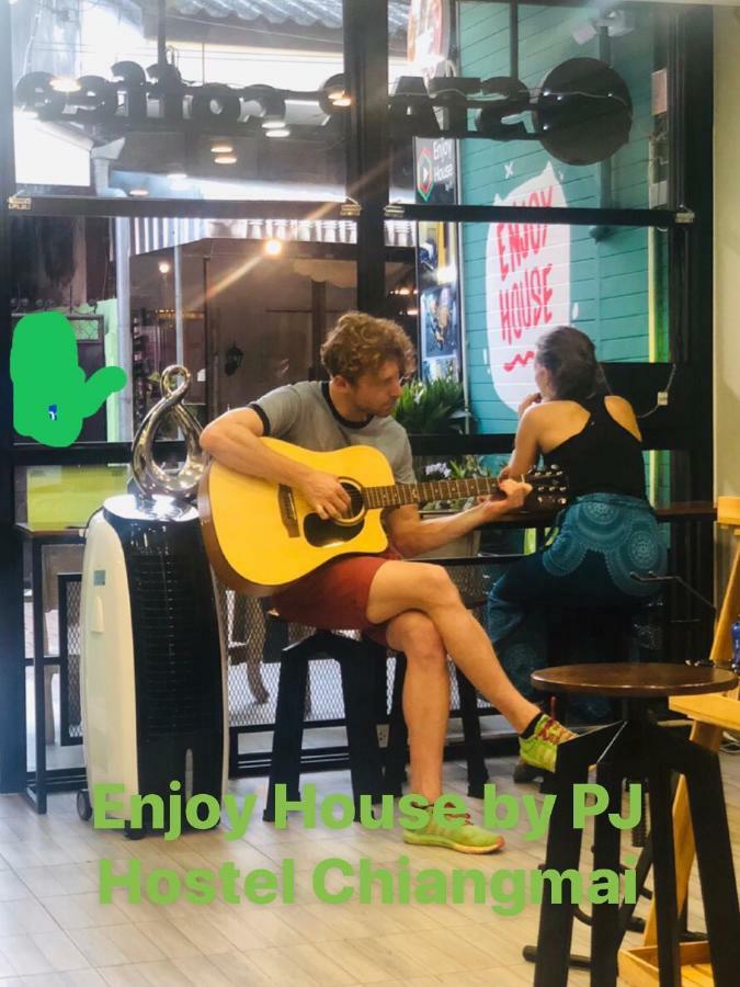 Enjoy House Hostel Chiang Mai Luaran gambar